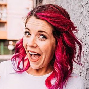 Hannah Williams, 34 (YouTube Star)