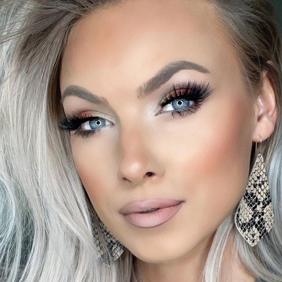 HannaLee Marie, 32 (TikTok明星)