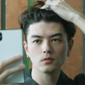 hantaraki, 29 (TikTok Star)