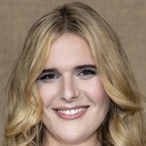 Hari Nef image 4