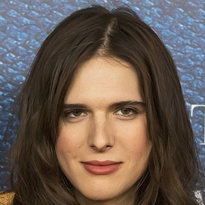 Hari Nef image 6