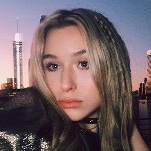 Harper Grace, 24 (Country Singer)