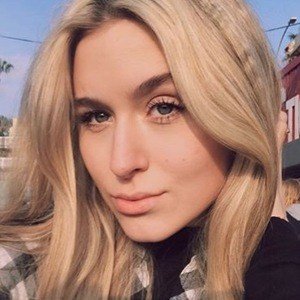 Harper Grace, 24 (Кантри-Певец )