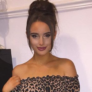 Harriet Parkes, 26 (Instagram Star)