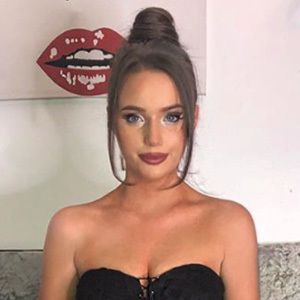 Harriet Parkes, 26 (Instagram Star)