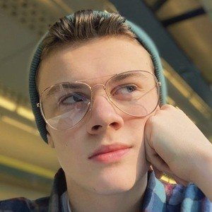 Harry Still image 8