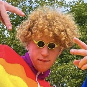 Harry Tate, 27 (TikTok明星)