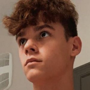 Hayden Sawyer, 23 (Estrella de TikTok)