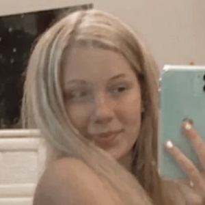 Haylee Sanders, 20 (TikTok明星)