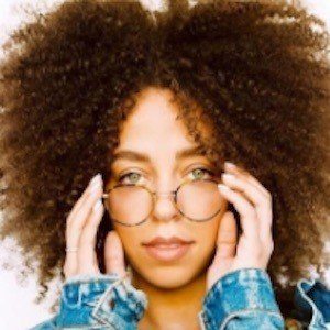 Hayley Law, 32 (電視女演員)