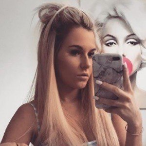 Hayley Sewell, 29 (Instagram Star)