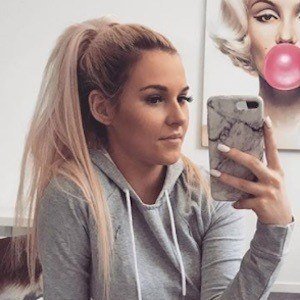 Hayley Sewell, 29 (Instagram Star)