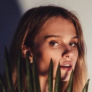 Hazel Graye, 28 (TikTok Star)