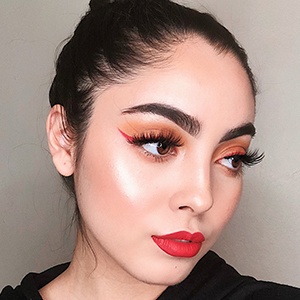 Hazel Ruiz, 26 (YouTube Star)