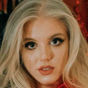 Heather Larose, 32 (Pop Singer)