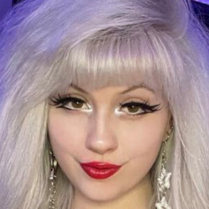 Heather Leather image 5