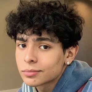 Hector Delgado image 8