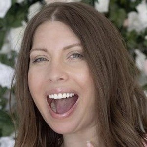 Heidi Nicolle image 6