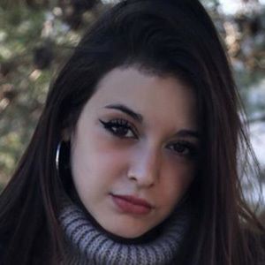 Helen Riu image 3