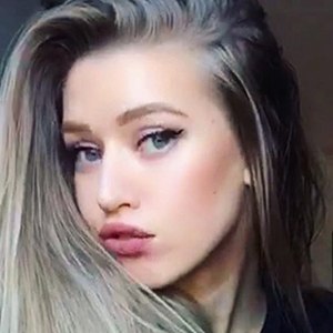 Henriette Kjormo, 28 (TikTok Star)