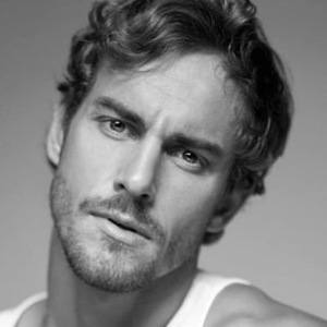 Henrique Hansmann, 35 (Model)