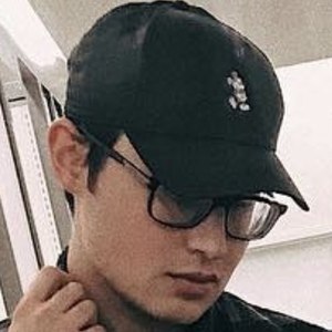 Heyconscience, 29 (TikTok Star)