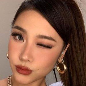 Heyoon Jeong, 29 (Pop Singer)