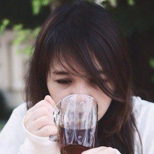 Heytheresia, 37 (YouTube Star)