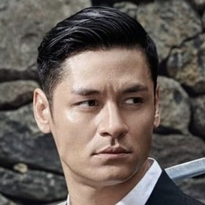 Hideo Muraoka, 38 (Modelo)