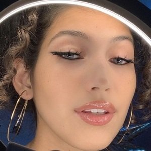 highkeyalina image 3