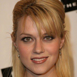 Hilarie Burton image 7