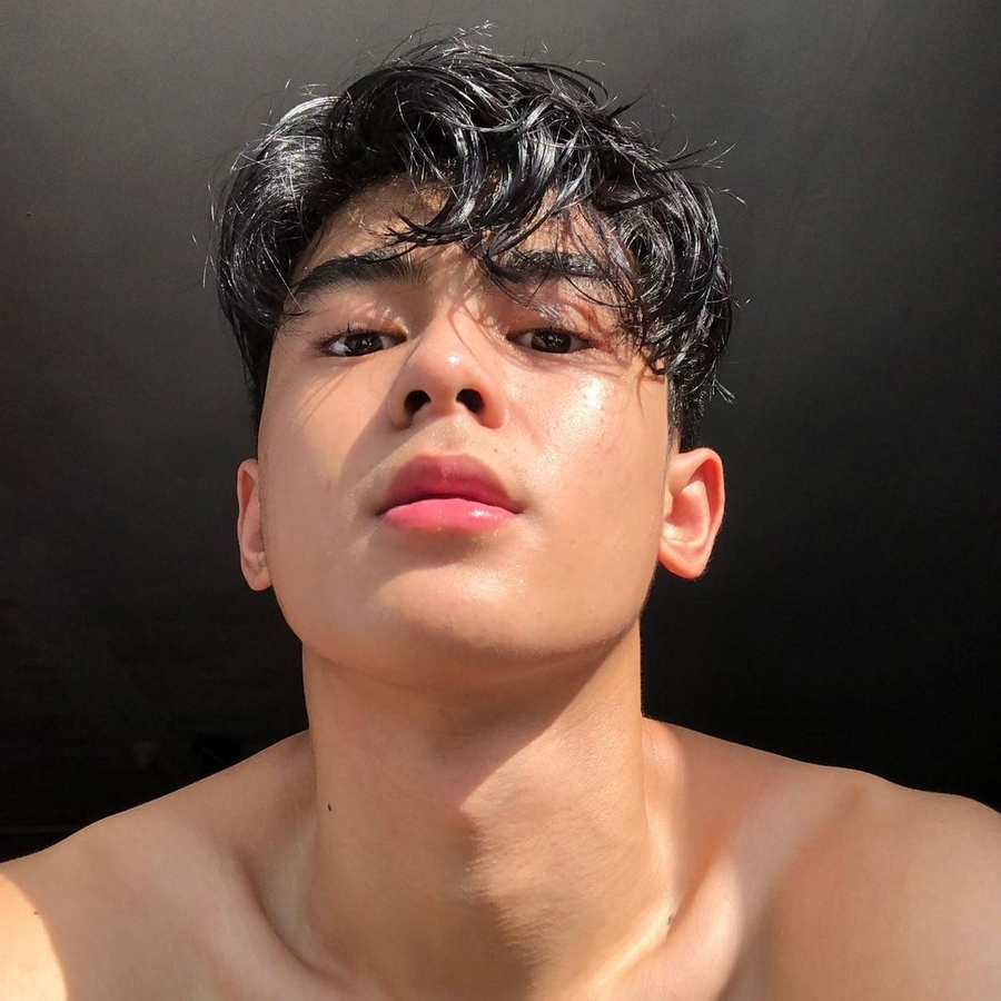 Hisham Baek, 20 (Instagram Star)