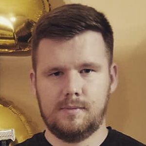 Holden Hardman image 4