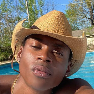 Hollow Hollis image 3