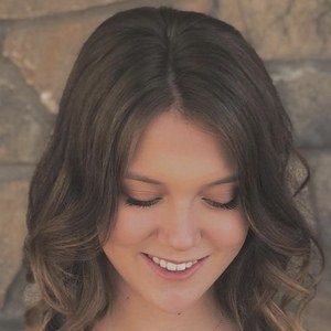 Holly Beck, 22 (TikTok Star)