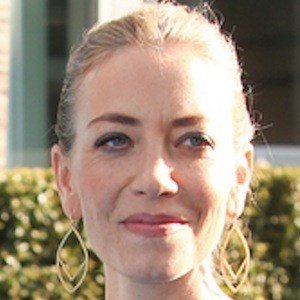 Holly Burrell, 49 (家庭成员)