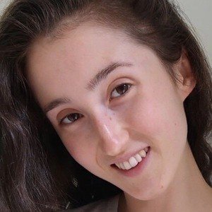 Holly Gabrielle White image 5