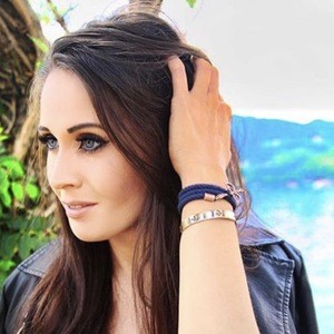 Holly Sheeran, 35 (YouTube Star)