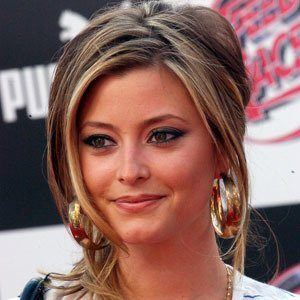 Holly Valance, 42 (Cantante pop)