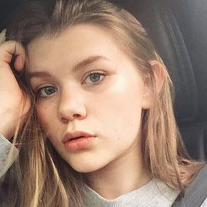 Holly Westlake, 23 (YouTube Star)