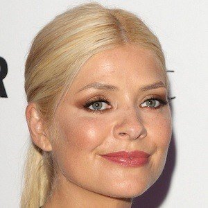Holly Willoughby, 44 (Presentatore di show televisivi)