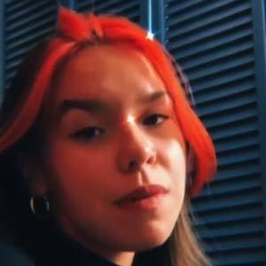 Honey Tingles, 17 (Звезда Youtube)