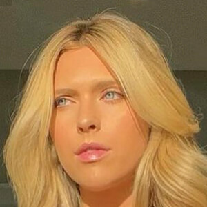 Hope Lavine image 8
