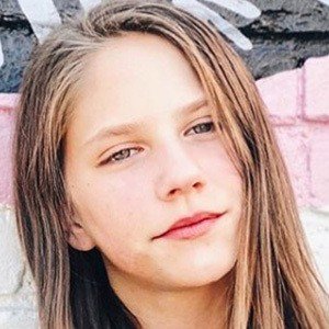 Hope Marie, 19 (YouTube-ster)
