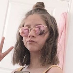 Hope Marie, 19 (YouTube Star)