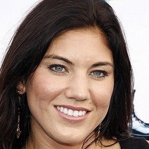 Hope Solo, 44 (足球运动员)