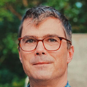 Hugh Acheson image 5