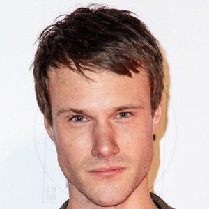 Hugh Skinner image 4