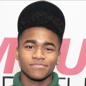 hungrybenny, 24 (Instagram Star)