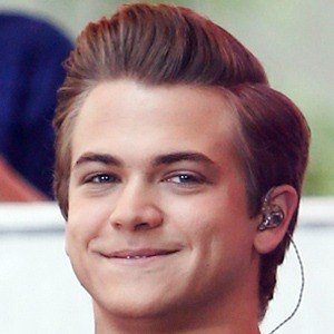 Hunter Hayes, 34 (乡村歌手)